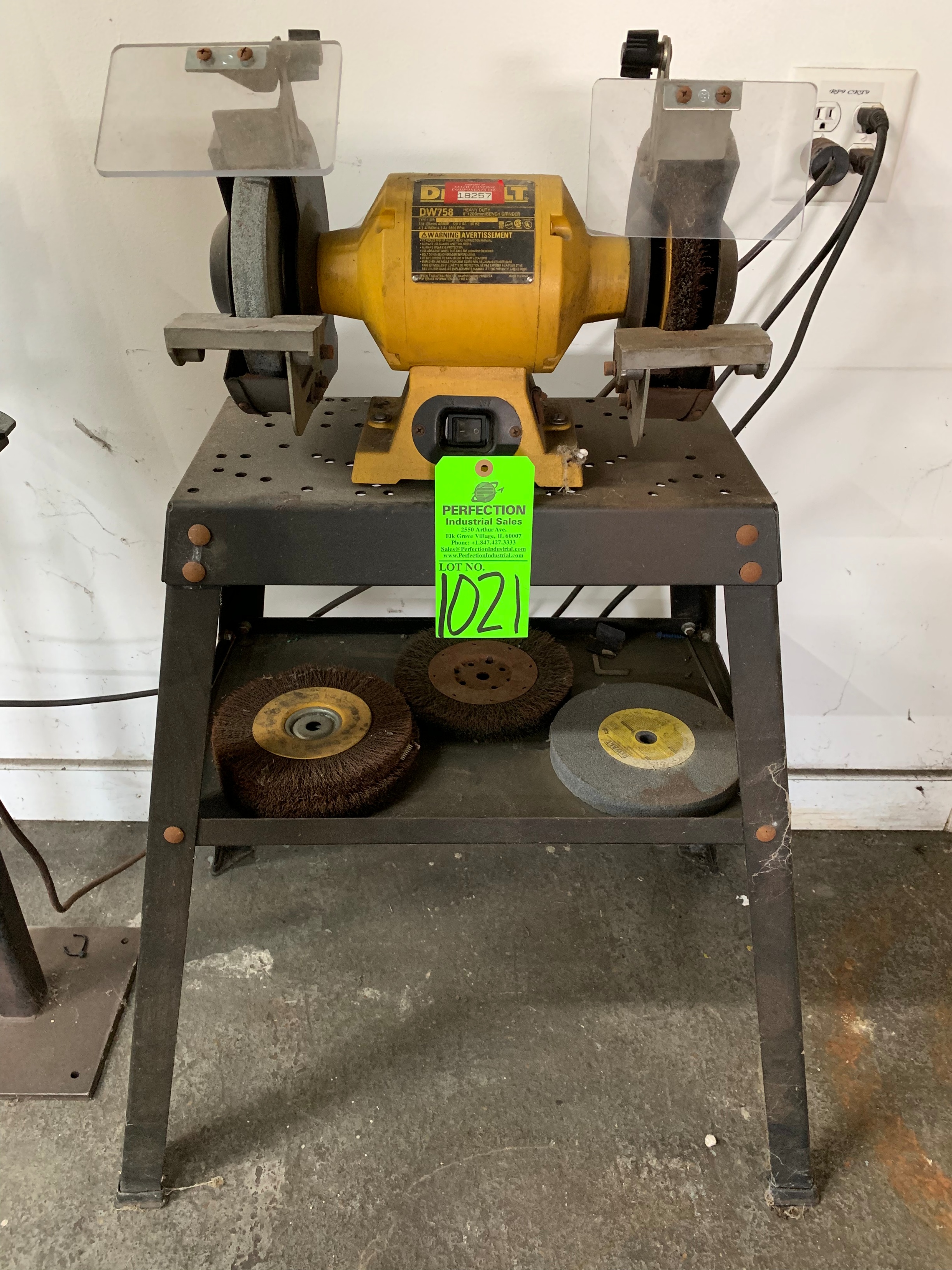 Dewalt DW758 8